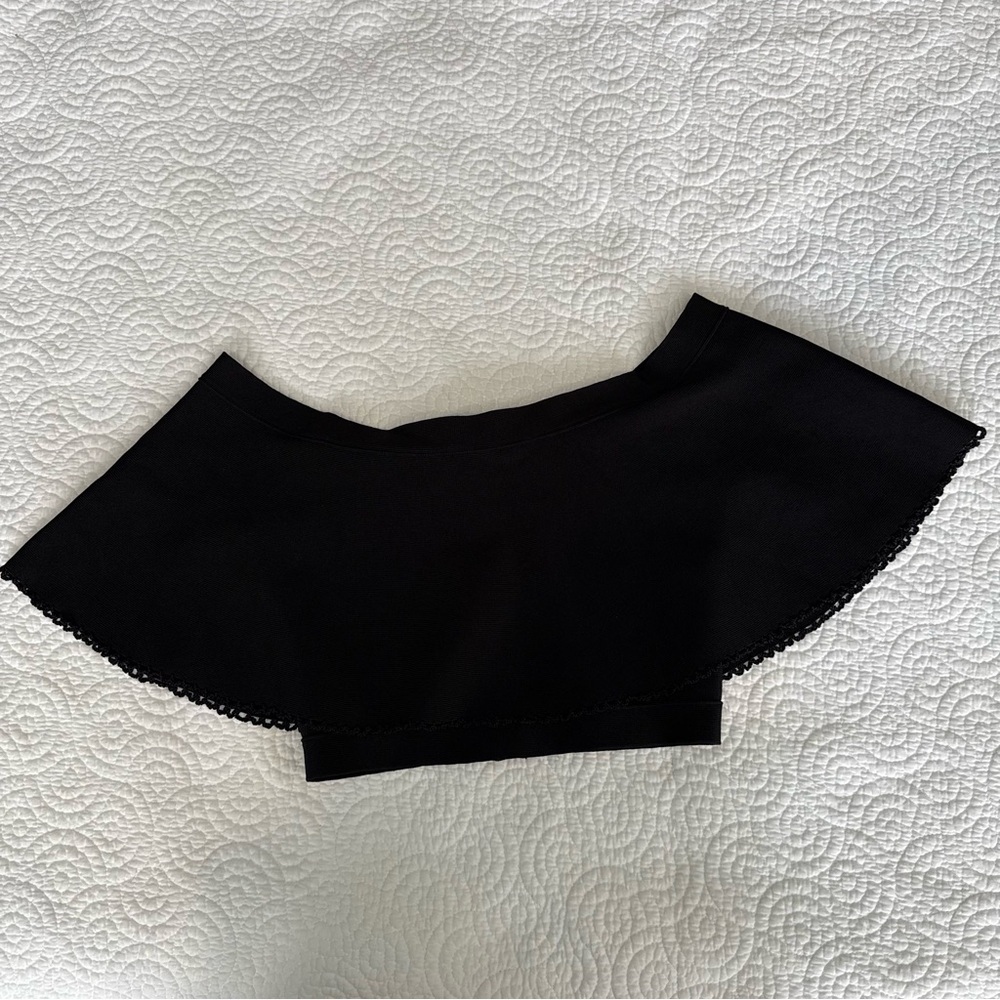 Guess by Marciano Black Crop Top